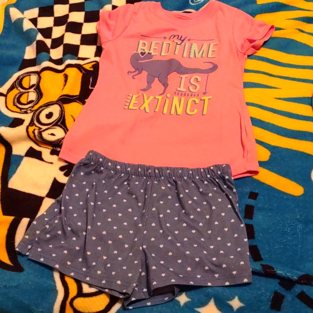 🌞 Girls dino shorts Pajama set  Carter's size 8